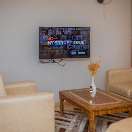 Leyshof Hotel Мванза Екстериор снимка