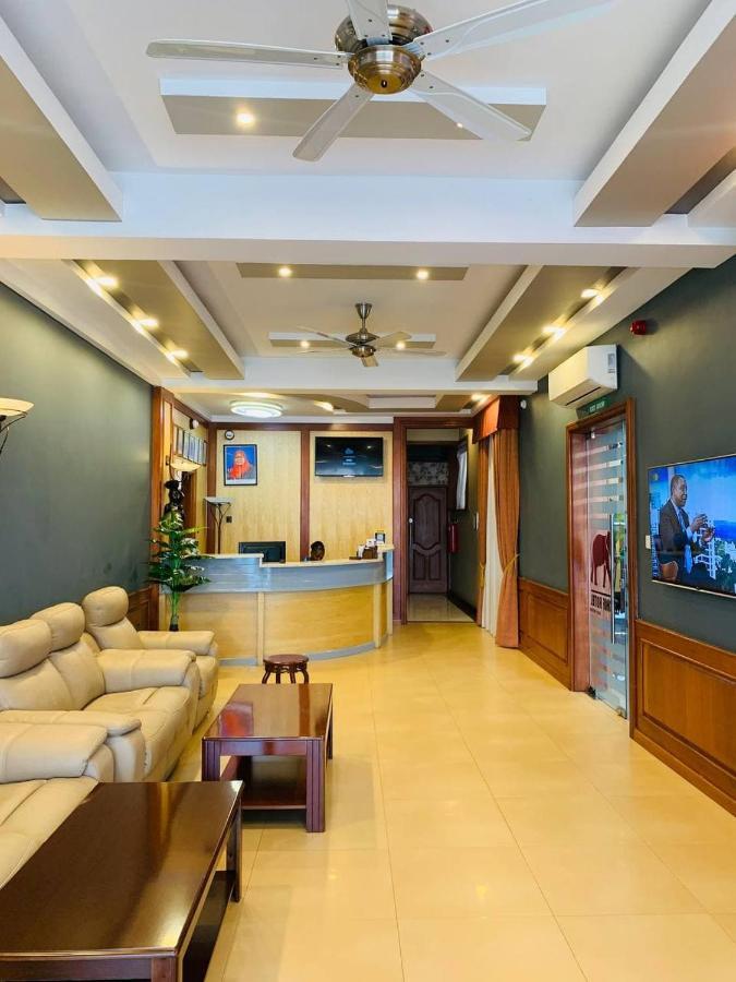 Leyshof Hotel Мванза Екстериор снимка