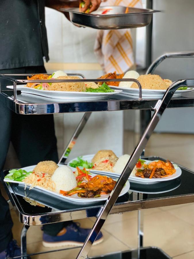 Leyshof Hotel Мванза Екстериор снимка
