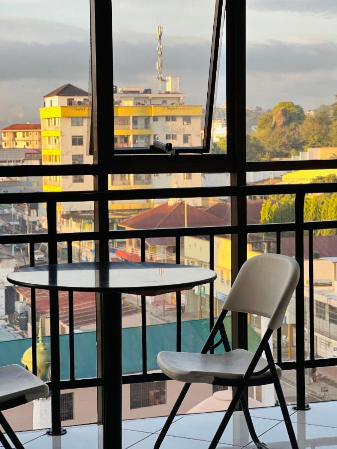 Leyshof Hotel Мванза Екстериор снимка