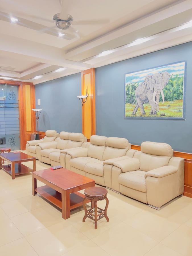 Leyshof Hotel Мванза Екстериор снимка