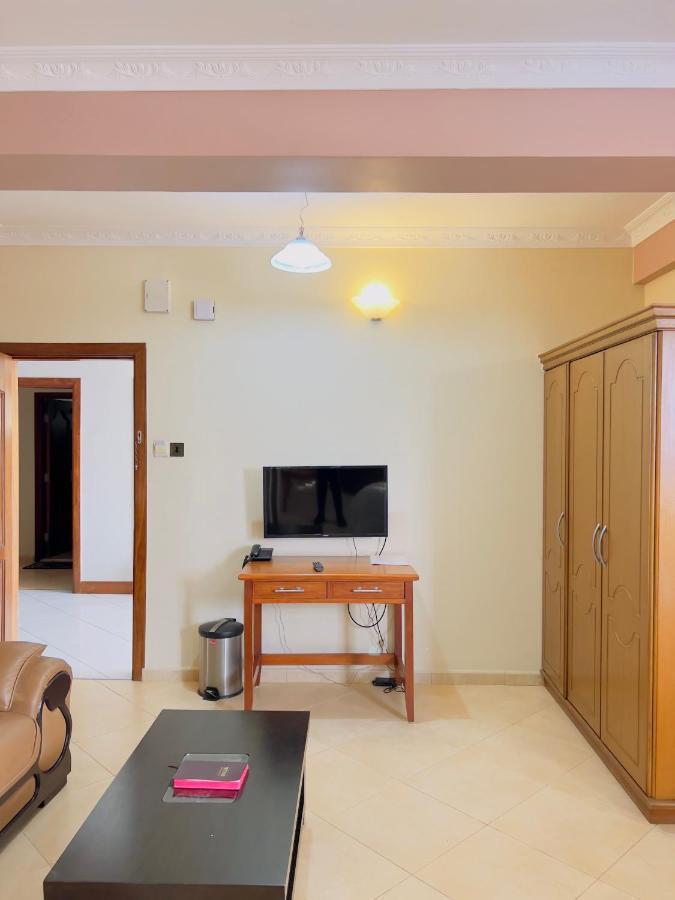 Leyshof Hotel Мванза Екстериор снимка